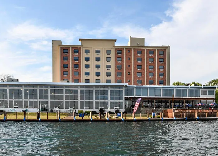 Crowne Plaza Ny - Riverside By Ihg